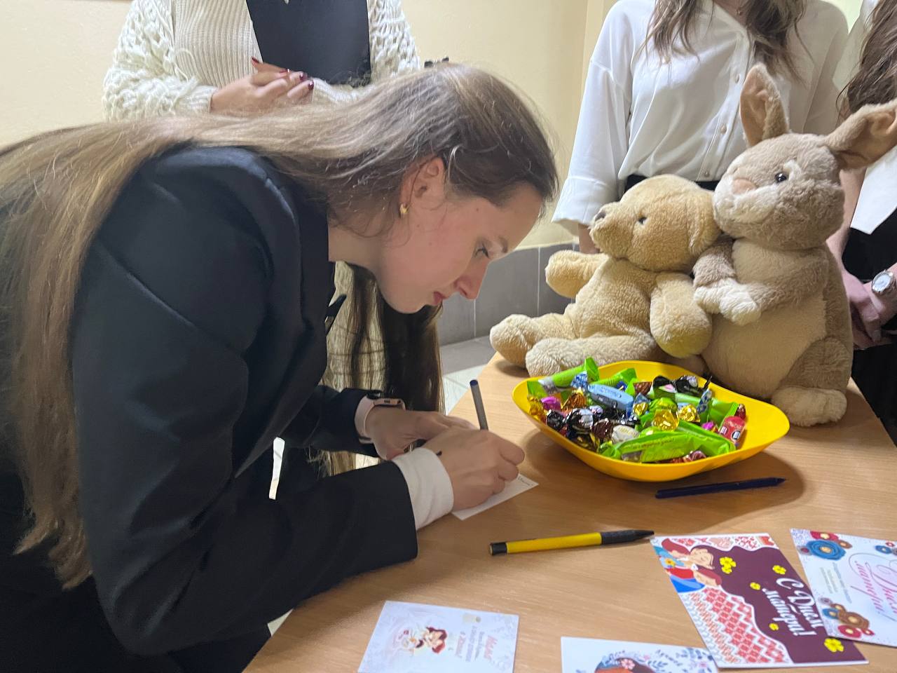 Поздравим маму вместе