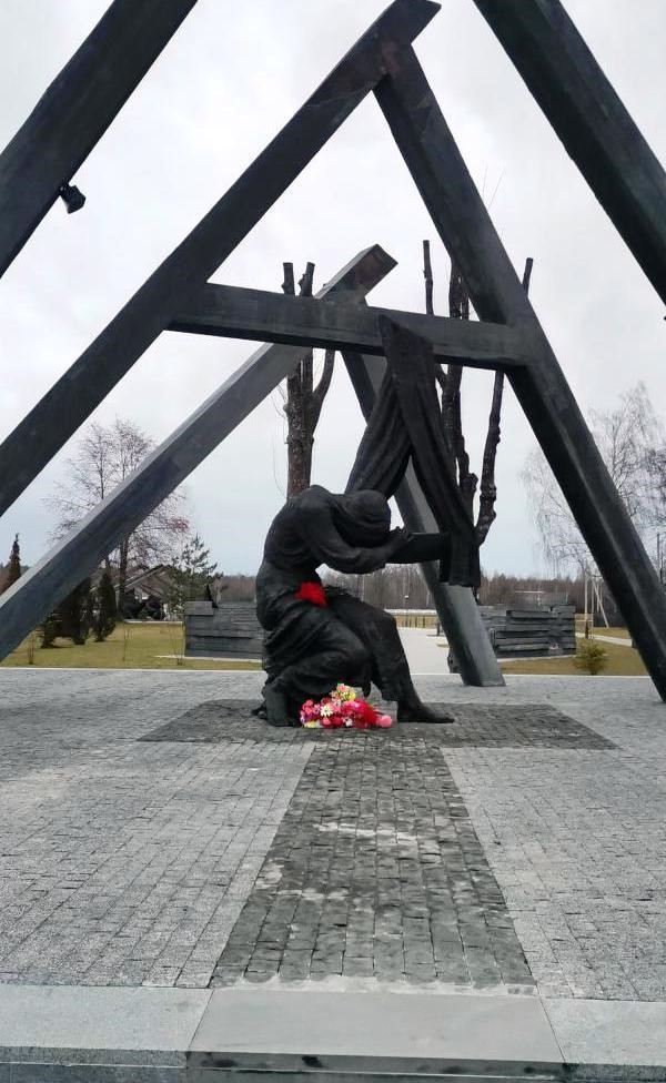 Пока мы помним их, они живут…